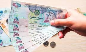 سعر الدرهم الإماراتي اليوم 27 يناير 2026.. هذا البنك يتصدر قائمة الشراء