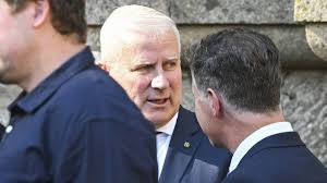 Former Nats leader calls for Coalition reunion, says drift to One Nation a fad