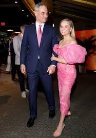 Reese Witherspoon: Liebes-Premiere! Deutscher Milliardär bringt Hollywoodstar zum Strahlen
