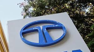 Tata Motors PV Q4 PAT falls 32%