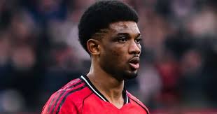 'Doesn't process the game fast': Man United fans detail what Amad Diallo must improve to get out of cagey form