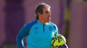 Guillermo Almada, separado de su cargo en Real Valladolid mientras se maneja su llegada a Real Oviedo