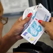 Qué pueden comprar los jubilados con el aumento de $10.144 en la mínima en junio