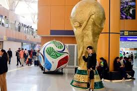 Llegan turistas al AICM para el Mundial 2026