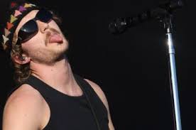 Joe Keery es captado en CDMX antes de su show en el Pepsi Center