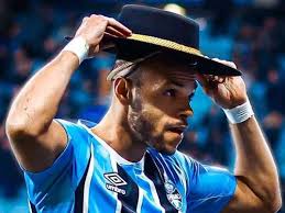 Martin Braithwaite ganhou aumento no Grêmio: vale o investimento?