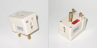 Résultat de recherche d'images pour "power plug adapter"