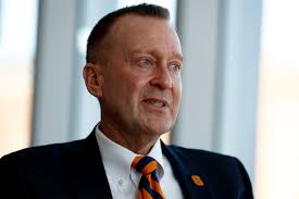 How Syracuse University’s next chancellor made helping vets a $300M pillar of the school