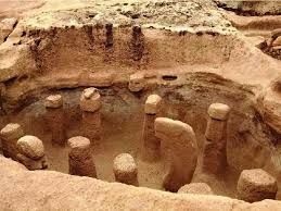 Structure AB of Karahan Tepe. Source: Archaeologs (https://www.... | Download Scientific Diagram