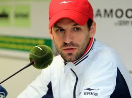 Der deutsche Davis Cup-Spieler <b>Philipp Petzschner</b> muss auf seinen <b>...</b> - Petzschner-GERRY-WEBER-OPEN-2013