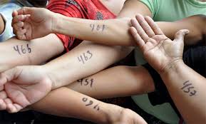 Resultado de imagen para Colas para comprar comida en Venezuela