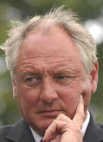 Neil Cugley is urging Folkestone fans to turn out in force for Invicta&#39;s ... - pd1748034%40sp%2520croydon%252021.08