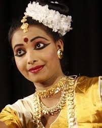 Lavanya Devi Lavanya Devi is one of the leading Mohiniattam exponent of her generation, who has been seriously pursuing Mohiniattam both as a performer and ... - artist_lavanya