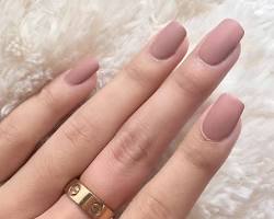 Hình ảnh về Matte pink nails