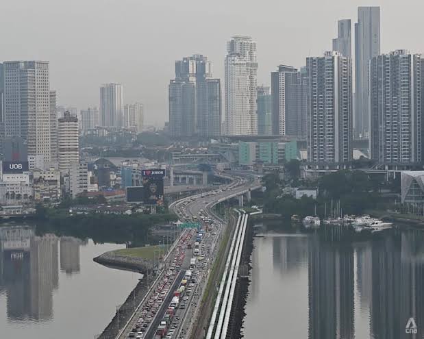 Heavy traffic expected at Singapore-Malaysia land checkpoints during September school holidays; ICA issues travel advisory for Sep 4-14