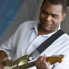 Here is a portion of the July 1987 Robert Cray performance at Dallas&#39; Redux Club after the release of the career-breaking Strong Persuader album. - The_Robert_Cray_Band_31-450x337-280x280