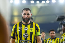 الاتحاد ۱-۰ نسف قارشی؛ گل بنزما، ببرها را به جمع بالانشینان لیگ نخبگان رساند + جدول