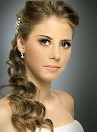 Resultado de imagem para PENTEADOS NOIVAS 2016