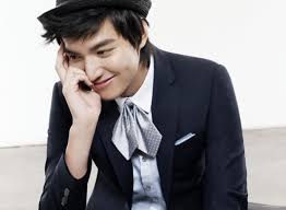 Hasil gambar untuk foto lee min ho