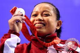 Citra Febriani dipastikan bertanding. Atlet angkat besi Indonesia, Citra Febriyanti.(ANTARA/Rosa Panggabean ). Berita Terkait - 20111121CITRAFEBRIYANTI