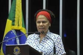 Resultado de imagem para senadora Regina Sousa.