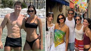 Vera Viel e Rodrigo Faro reúnem as três filhas em férias na Riviera Francesa: 'Dias lindos'