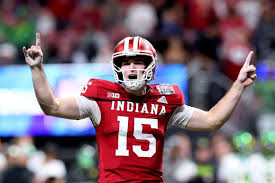 Fernando Mendoza Age: Indiana QB Among Older Players on Hoosiers