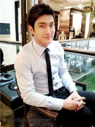 Hasil gambar untuk choi siwon