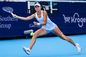 Magda Linette - Emma Navarro w 1. rundzie Australian Open 2026. Relacja na żywo