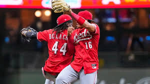 The Cincinnati Reds possess the third NL wild card. Their new magic number revealed