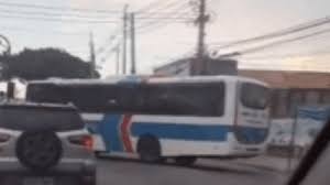 vídeo: Ônibus são usados como barricadas na Zona Norte