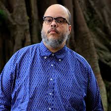 Ed Motta se envolve em confusão após ter taxa de rolha cobrada em restaurante: ‘Me descontrolei’