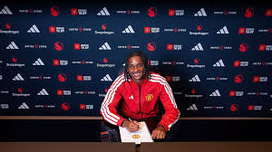 Man Utd news: Tynan Thompson signs from Tottenham
