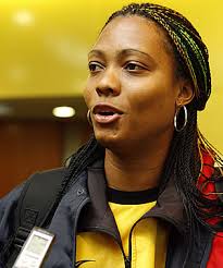 FORBIDDEN FRUIT: Jamaican netball captain Elaine Davis has been fined $200 after an apple was detected in her hand luggage by Ministry of Agriculture ... - 84717