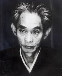Yasunari Kawabata fue el primer japonpes en recibir el premio Nobel de Literatura. - kawabata