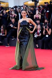 Cringe moment TV's Nina Dobrev is 'told to leave red carpet' by security
