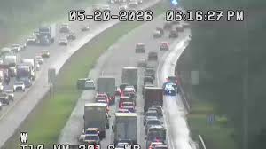 Almost a dozen vehicles collide in chain-reaction I-10 wrecks
