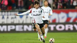 Ruch Chorzów vs. Legia Warszawa: High Stakes in Polish Cup Semi-Final