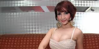 Image result for model majalah telanjang