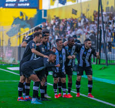 3 مواجهات مثيرة في دوري روشن اليوم