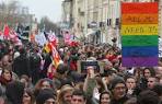 Anti-mariage gay : la police vacue les derniers manifestants