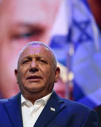 Former General Emerges as Netanyahu’s Chief Rival in Israeli Elections