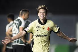 Vasco goleia Coritiba por 5 a 0 e sai do Z-4 do Brasileirão