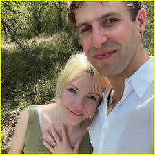 Carly Rae Jepsen & Boyfriend Cole M.G.N. Are Engaged!