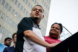 Judge Blocks Deportation of Kilmar Abrego Garcia