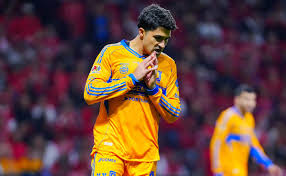 Nico Ibáñez seguiría los pasos de Uriel Antuna; el futbolista se iría de Tigres