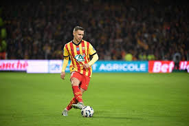 Frankowski en Ligue 1! Paris FC défie Rennes: Transfert choc?