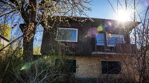 EDVARD HOLLERTZ: Enklare att renovera ett ruckel i Linköping än att bygga nytt?