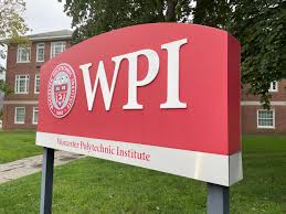 WPI फ्रैट हाउस दुर्घटना: गंभीर रूप से झुलसी छात्रा ने मुकदमा दायर किया