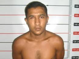 Divino Ferreira da Silva, 26 anos, foi detido pela Polícia Militar nesta segunda-feira, 14, em Araguatins, acusado de tentativa de estupro. - B20120517112150_20120517110744_divino_ferreira_da_silva_alcunha_cego